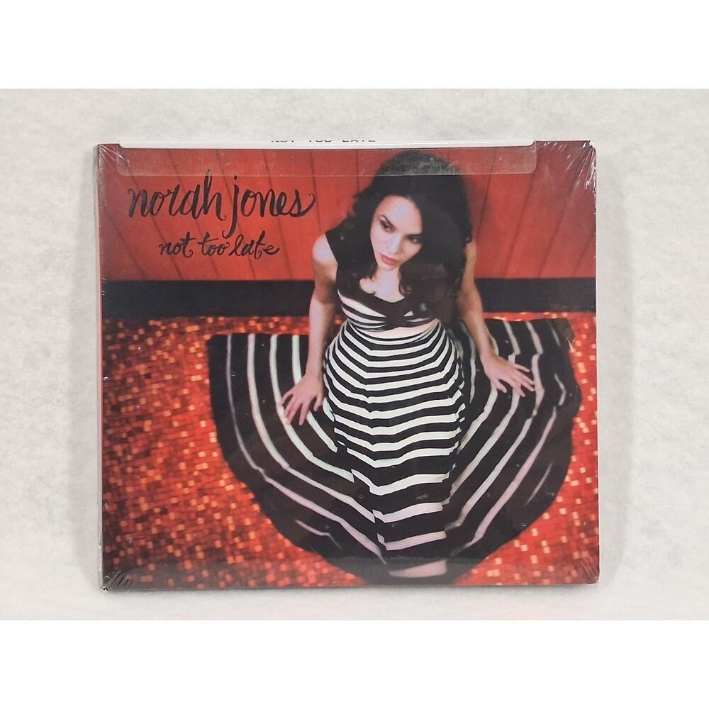 Norah Jones Not Too Late cd 2007 New factory sealed